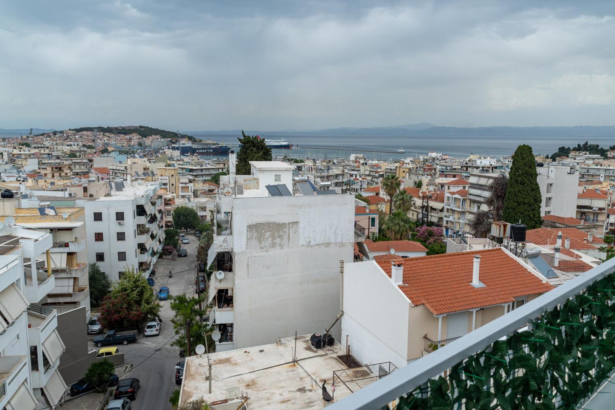 Loft Life Studio, With 360 View Of Mytilene 아파트 외부 사진